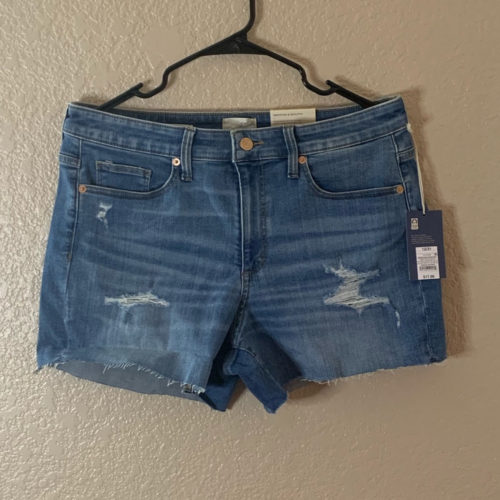 Universal thread high rise midi shorts